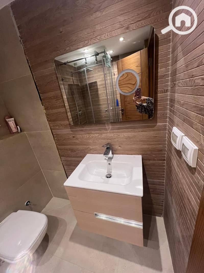 14 cd2e330f-34a1-43ee-95a1-881dcf9544cd. jpg