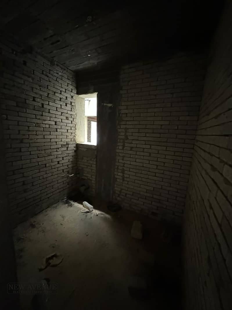 11 WhatsApp Image 2025-11-17 at 4.49. 12 PM. jpeg