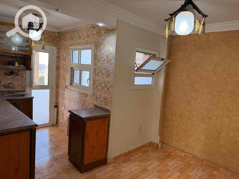 3 4a8aebe3-809a-45cf-847b-b08f1b95586b. jpg