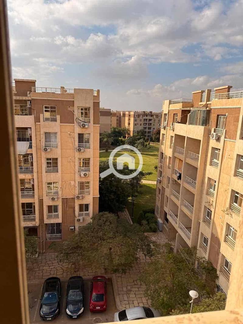 6 ab8549b8-707f-4be2-8f15-f42b3fef75d7. jpg