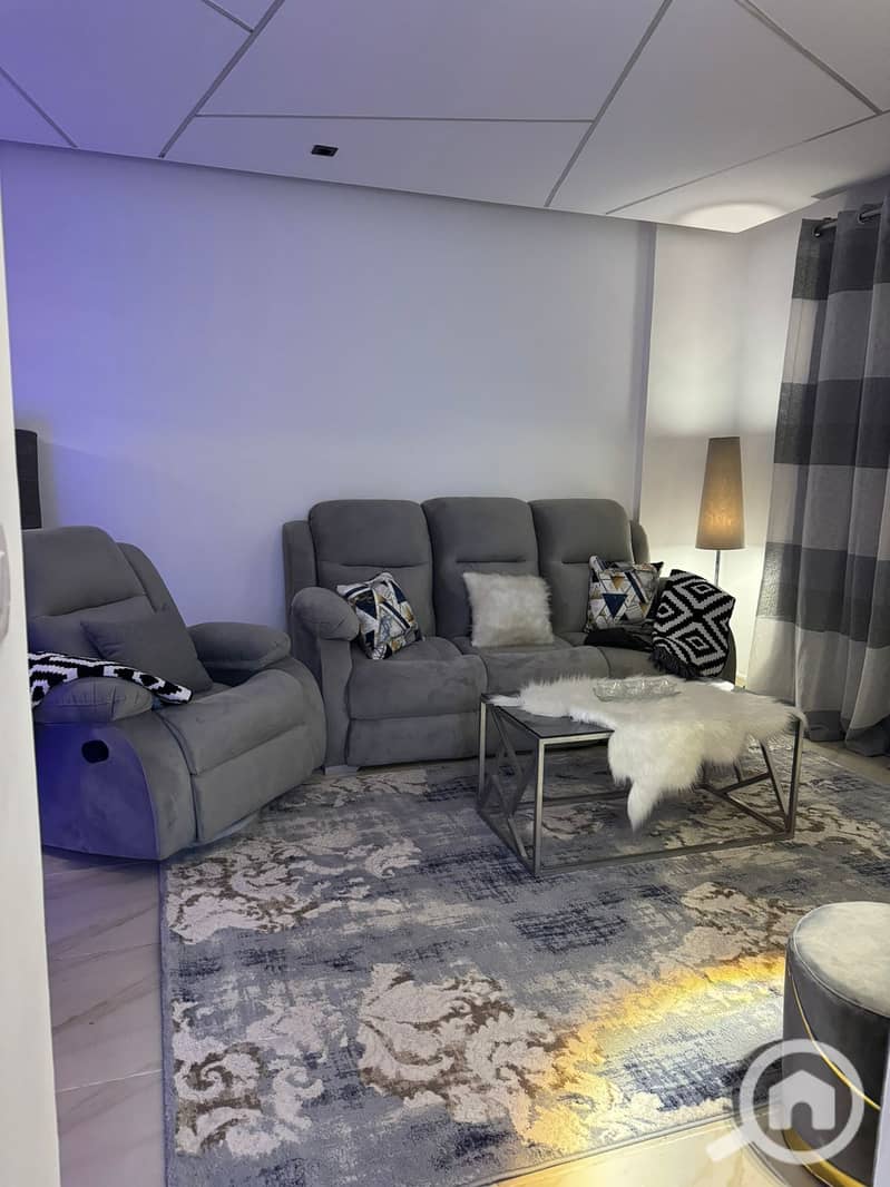 4 WhatsApp Image 2025-12-29 at 17.36. 13 (1). jpeg