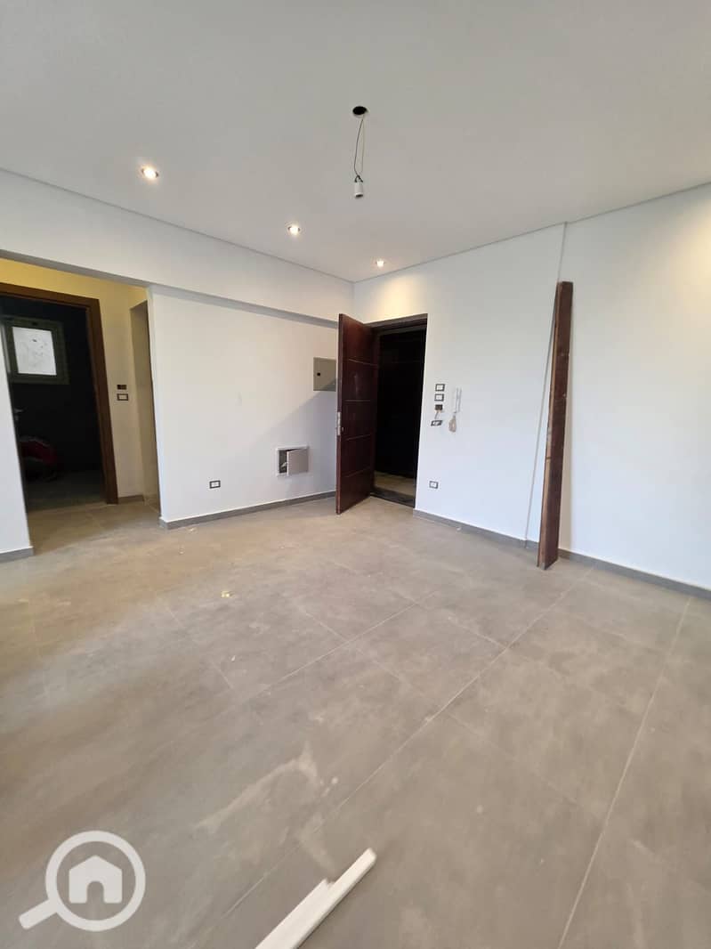 2 ef1236ac-fac0-4c9a-9683-4844785c95ff. jpg