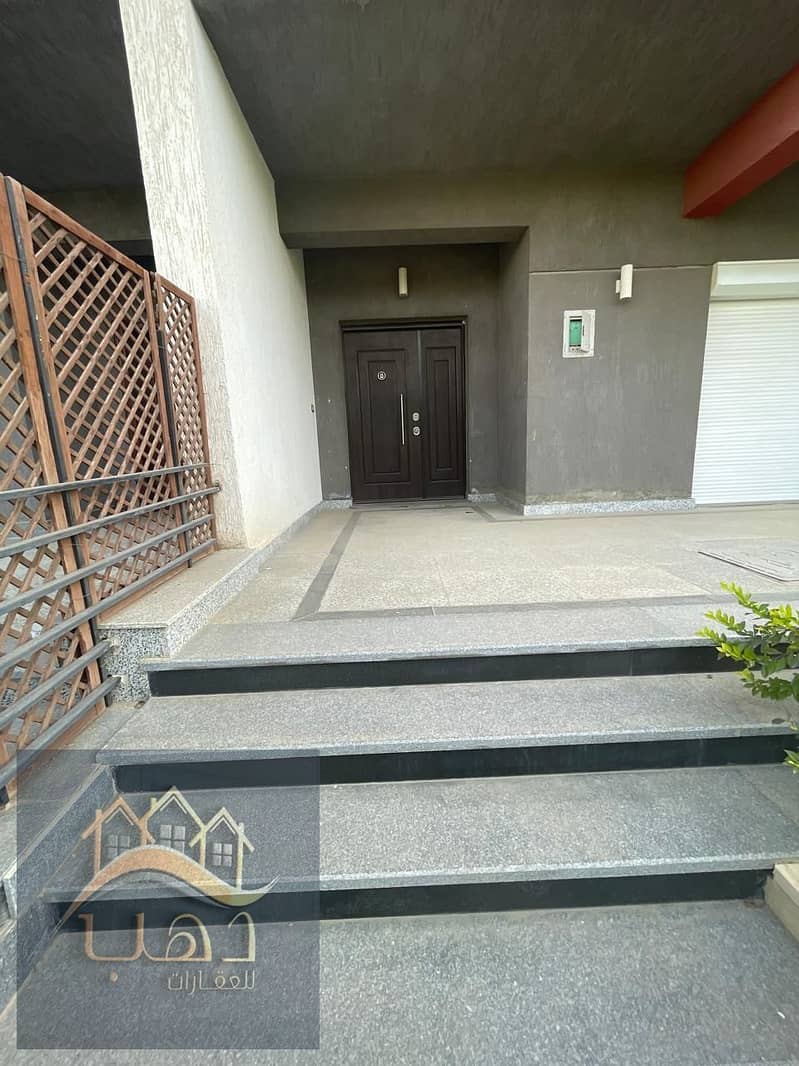 6 2935ad28-7c2a-4a97-aa98-f7ddf9bad472. jpg