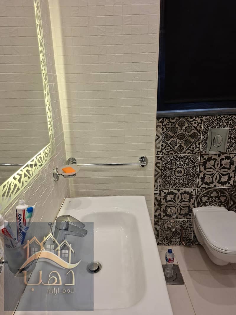 16 ad7da92b-a804-4d49-83c4-8749fb41c0c4. jpg