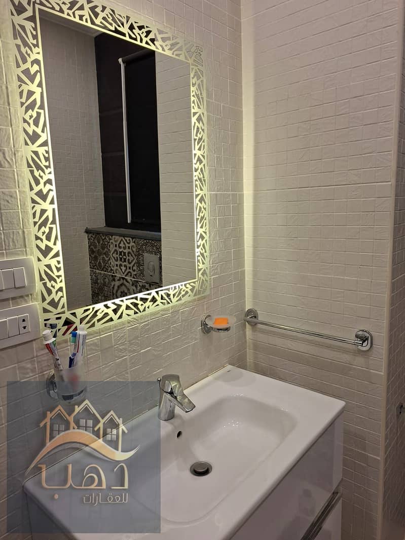 18 0ef18b9f-456d-46a9-94b6-4b2f65c5032f. jpg