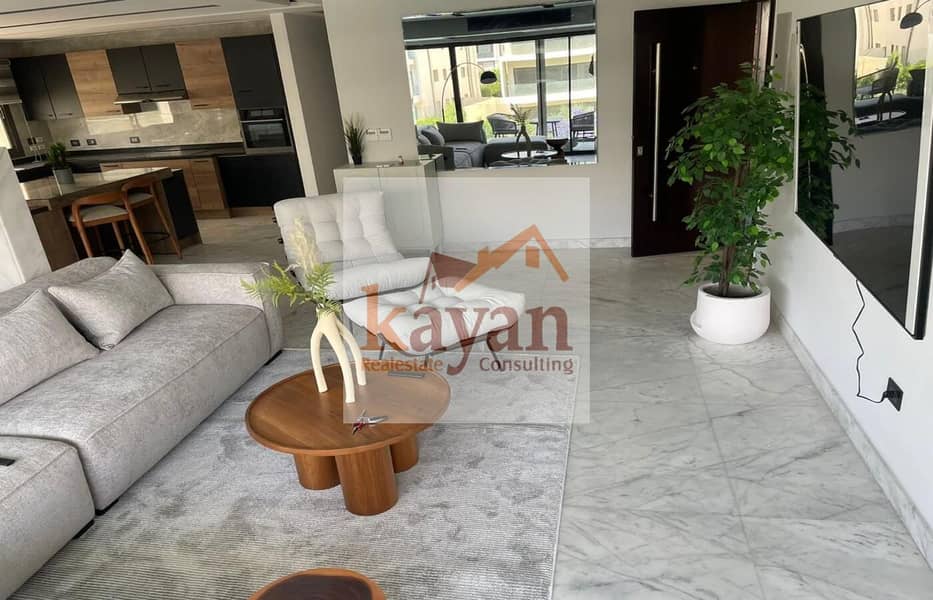 3 d94fe3a2-592d-474a-a9c6-4e92f3b5f4f5. jpg