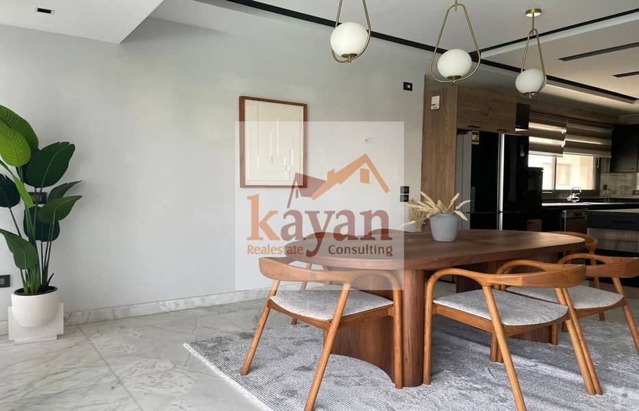 11 ec51dcb7-e7c9-4d46-8954-32d01e13bc34. jpg