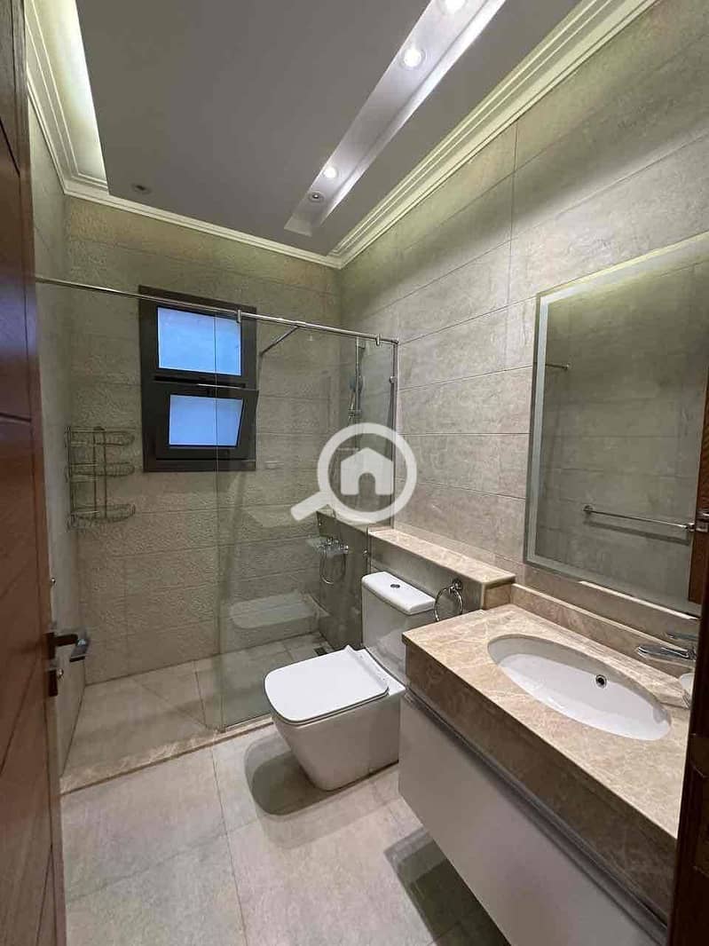 9 17560d2c-2ef6-405d-86ce-5c013cde03a5. jpg