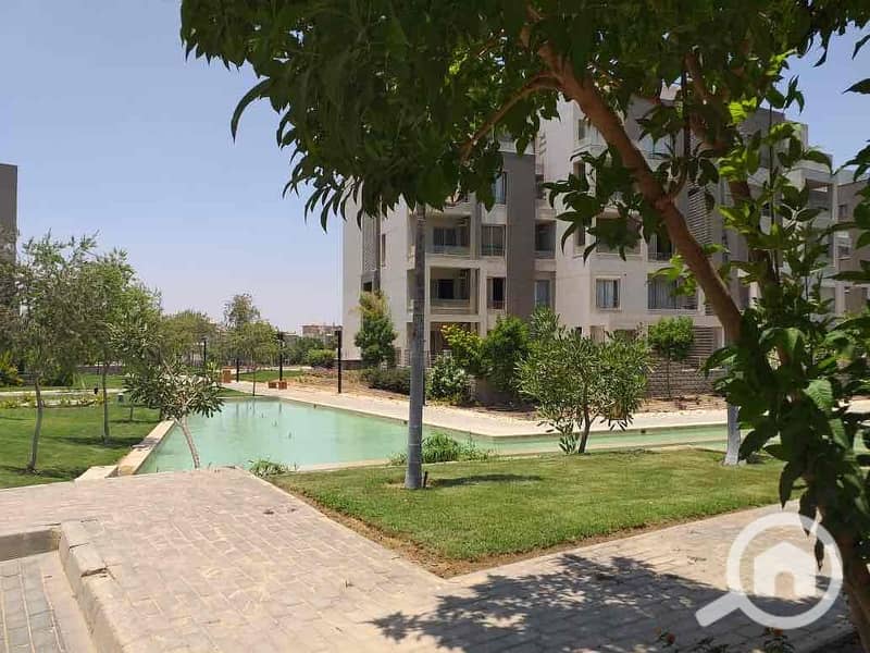 3 6c9a3fb8-e2b2-417a-957a-6bab28dcb093. jpg