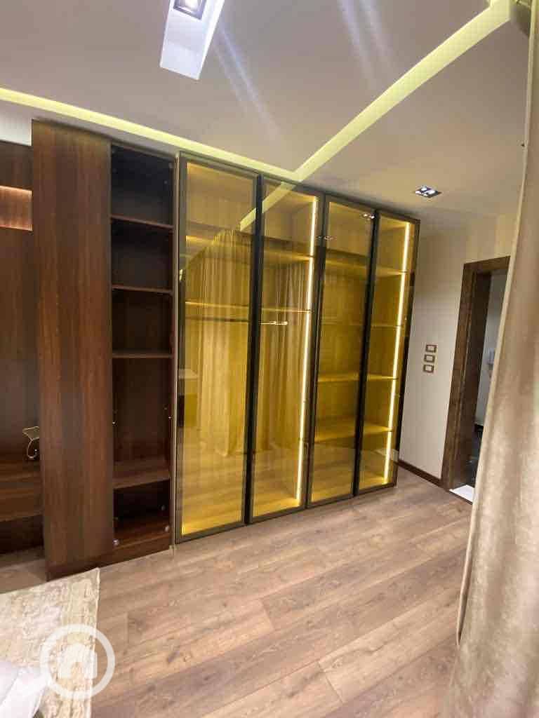 9 eb06ae56-456b-4799-894b-3f3ae3417e28. jpg