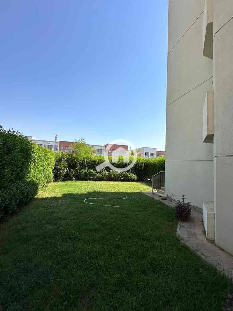 26 0058f5ac-c06e-4319-bc13-b1b7e588ed34. jpg