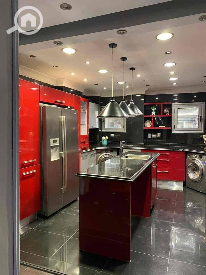 10 447d82b1-c680-4337-bc4c-c85517b128b5. jpg