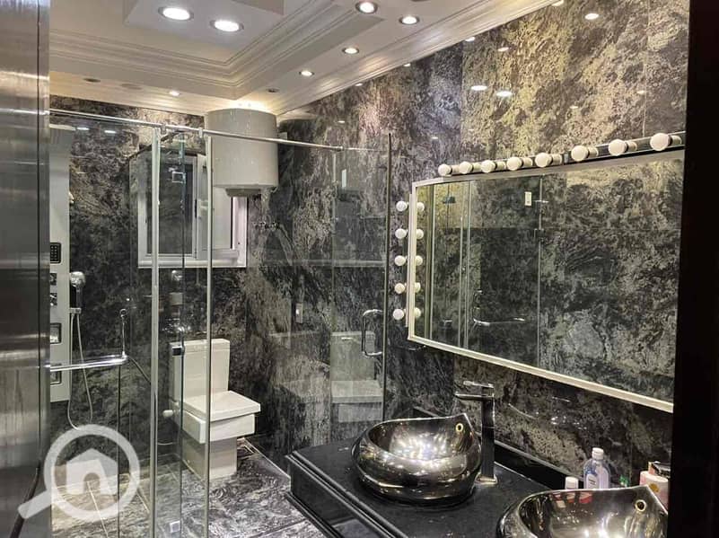 11 60d6323d-3bde-4876-b2e0-79965efc59b0. jpg