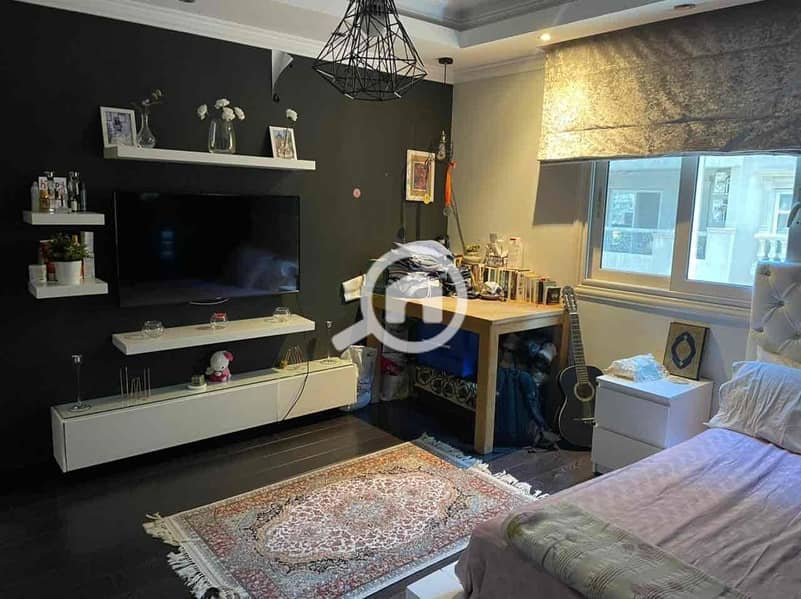 13 c18f56a5-93db-496a-9da5-76113e85a27b. jpg