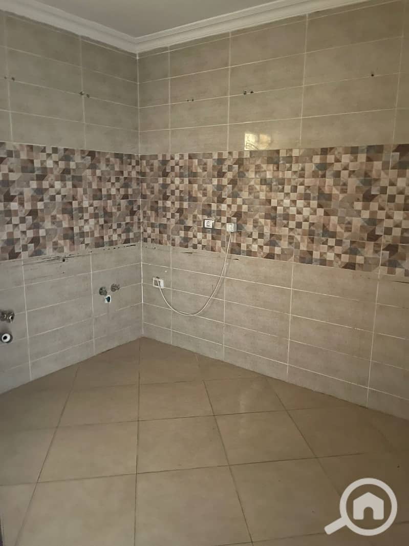 10 bcda5118-5e59-45e7-af9b-99e045aa3872. jpeg