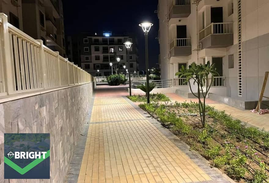 5 8b21d01c-0cf3-467d-abb0-9dcc17d6192e. jpg