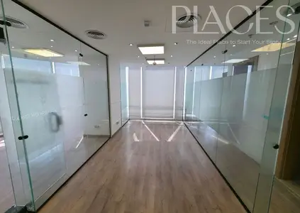 Great opportunity for your company’s headquarters: Administrative office for rent in a strategic location on South 90th Street, fully finished