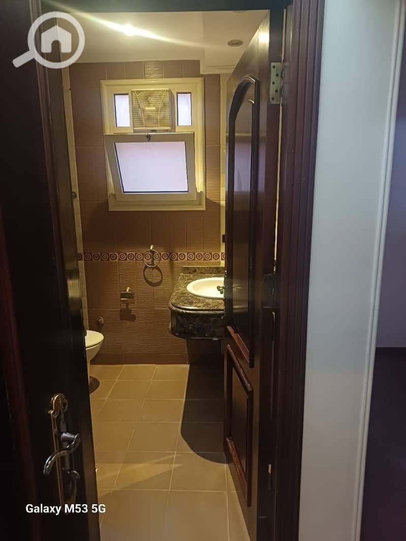 10 WhatsApp Image 2025-12-29 at 10.08. 50 PM. jpeg