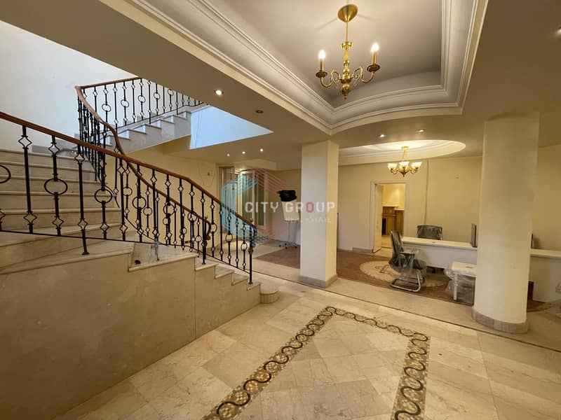 4 WhatsApp Image 2024-10-29 at 21.45. 48_f29ec78f. jpg