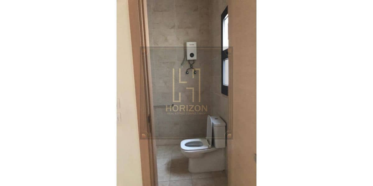 3 WhatsApp Image 2025-03-05 at 1.22. 12 AM (1). jpg