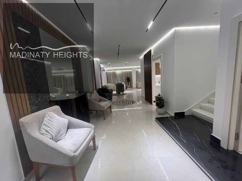 24 WhatsApp Image 2025-12-29 at 11.53. 19 AM4565555. jpeg