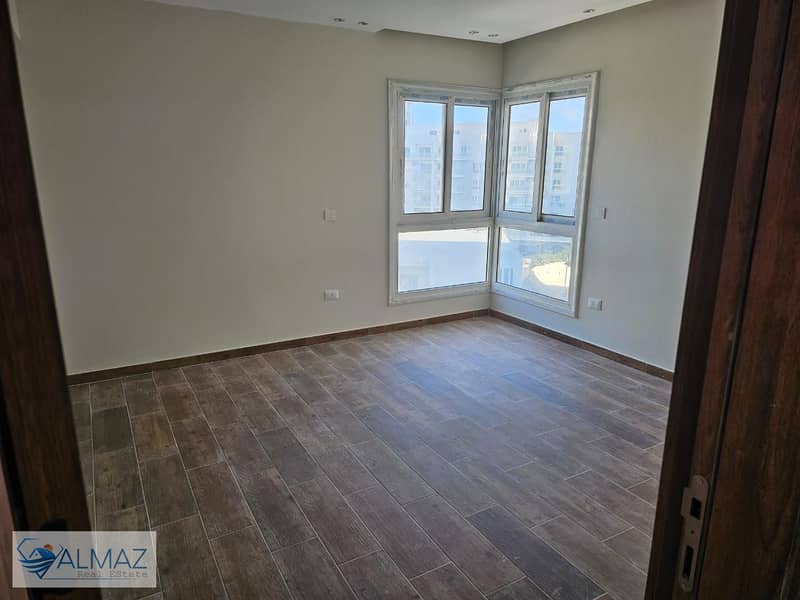 3 WhatsApp Image 2025-12-29 at 4.30. 01 PM. jpeg