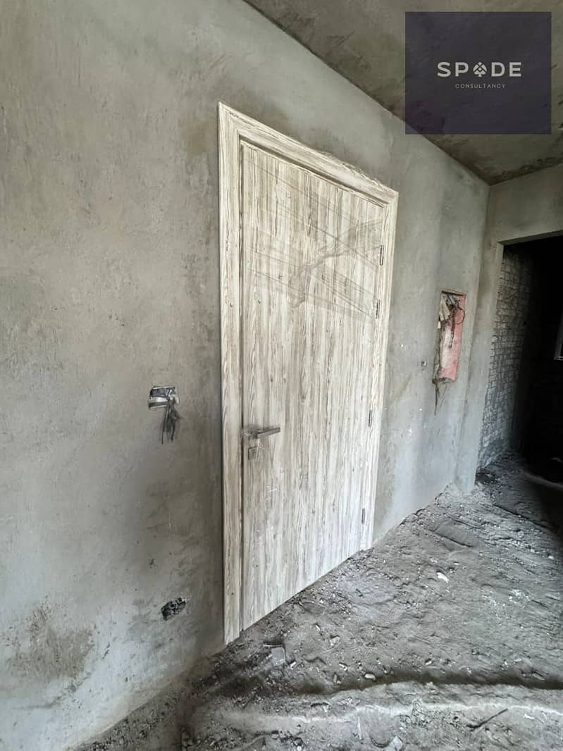 10 WhatsApp Image 2025-12-04 at 11.33. 42 AM. jpeg