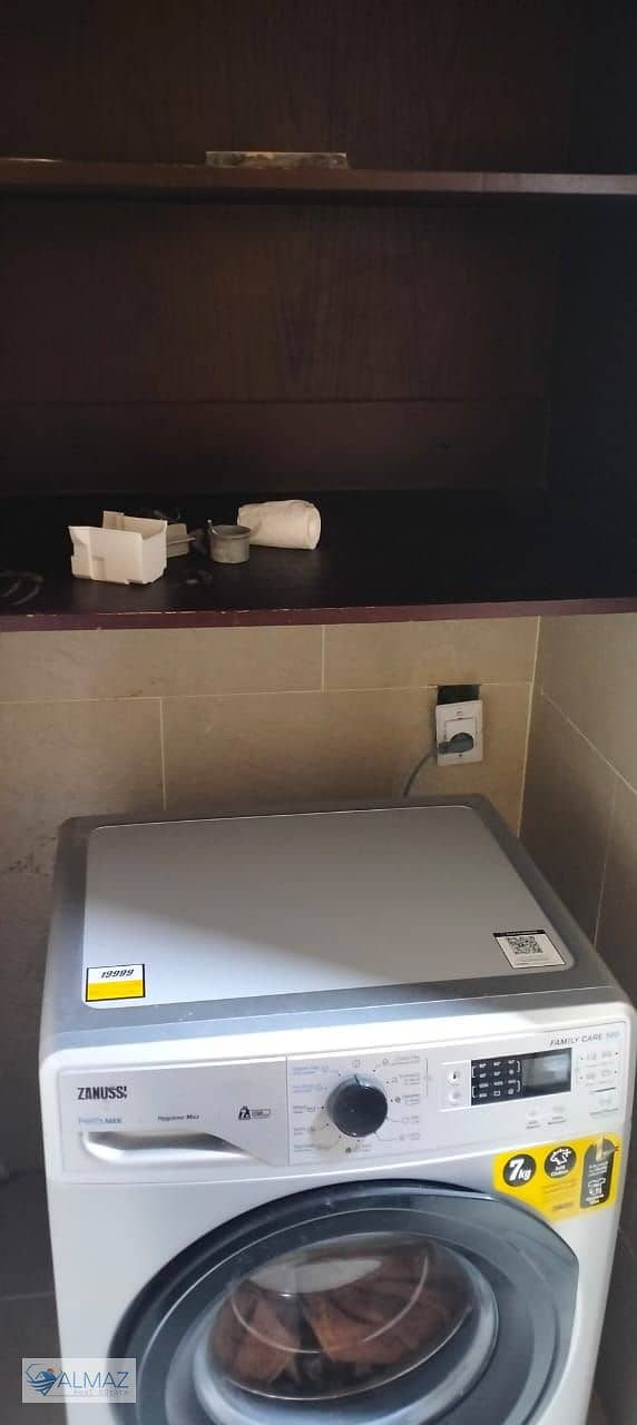 30 WhatsApp Image 2025-12-29 at 12.32. 14 PM (2). jpeg