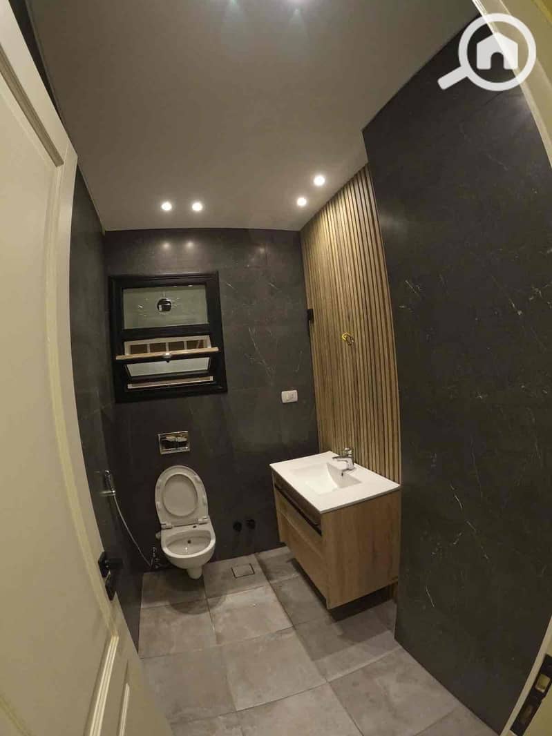 9 1055d6d3-229a-480e-8cc0-c1793a4ef25b. jpg