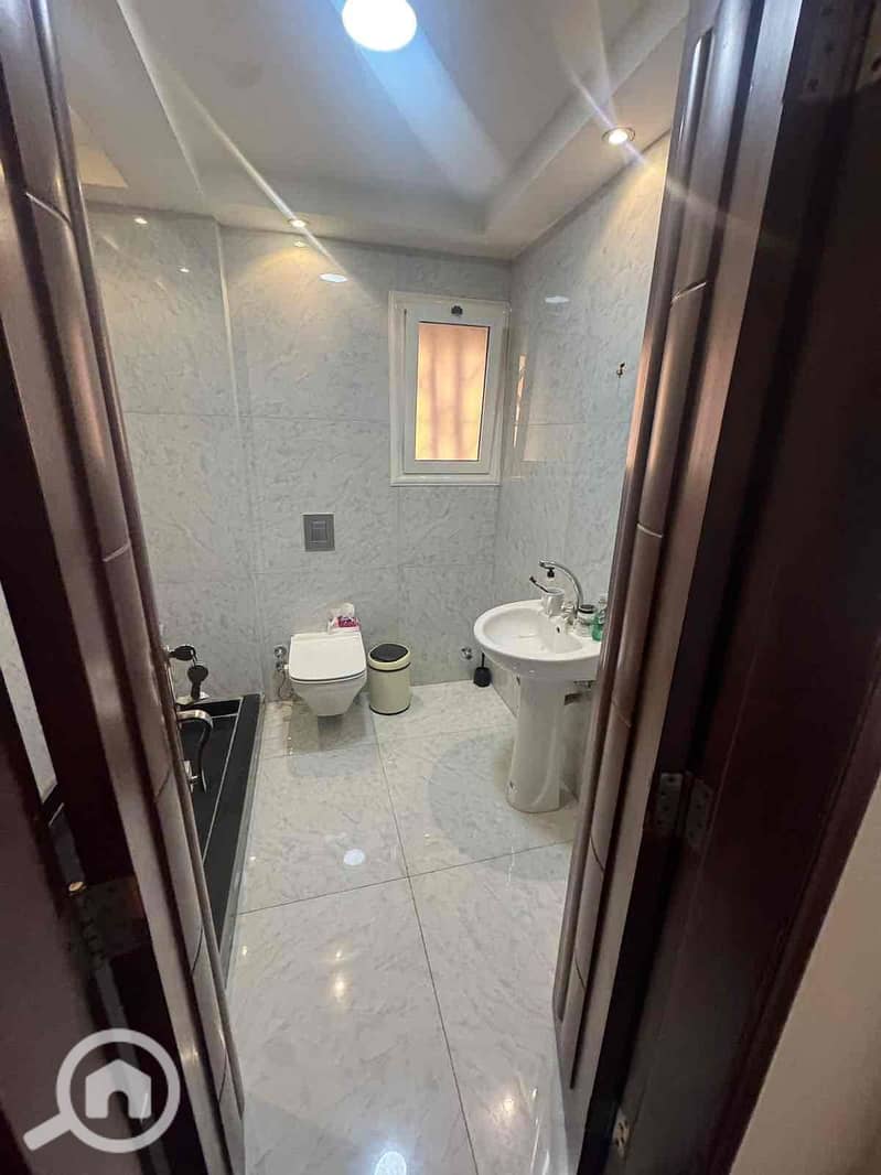 5 1bb32b17-649d-4807-823a-09f7cc11e5b0. jpg