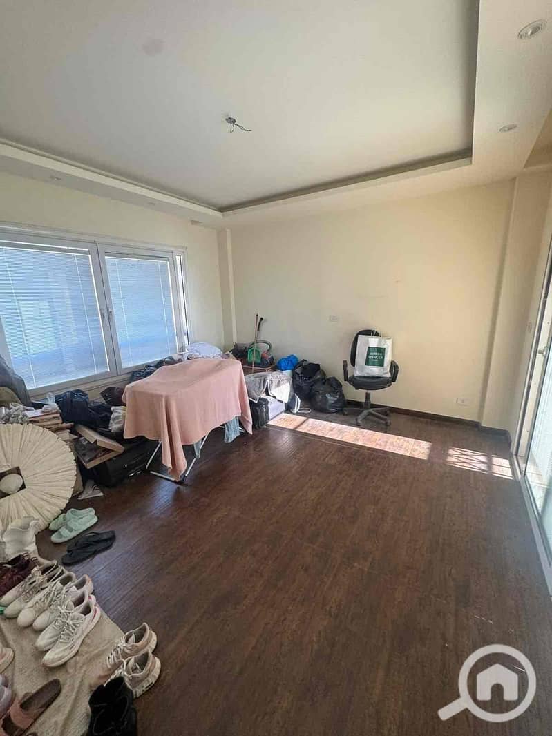 6 05af40a7-6486-4ced-9e1a-bcb7dd03405b. jpg