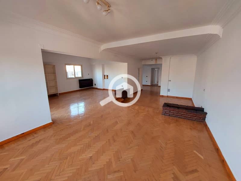 4 d4d75a23-9ee2-4170-9621-dd582102343f. jpeg