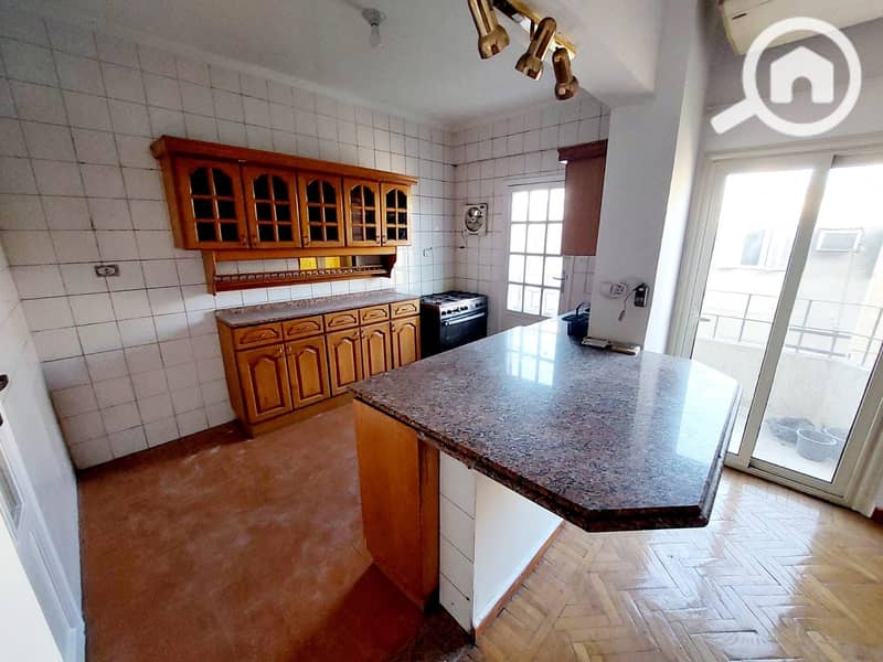 10 37b04589-f713-4ce4-b66e-dcdd5aa4b3a2. jpeg