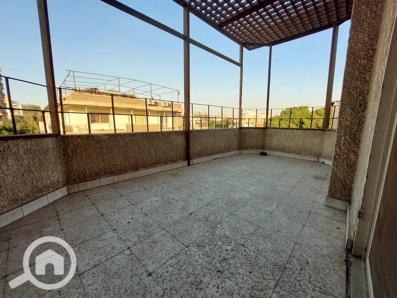 12 028f440b-bbcf-4e4f-adec-fdf228fb1cb6. jpeg