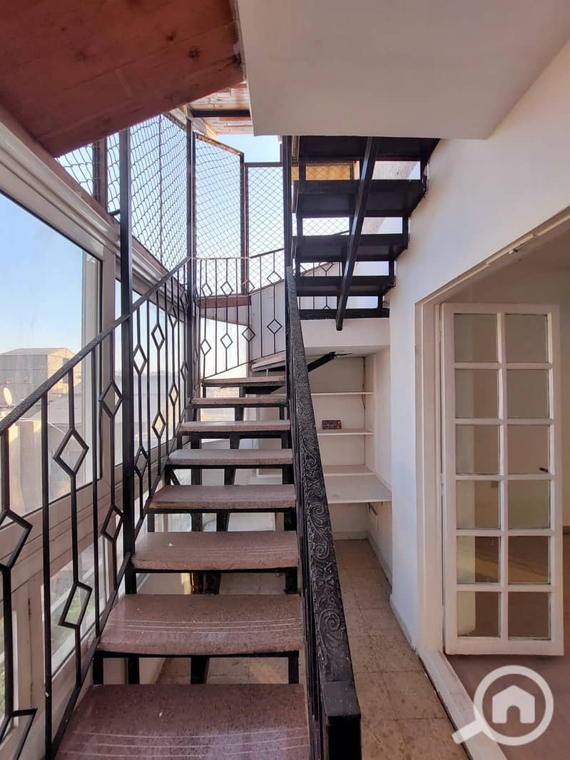 13 07825f99-781f-4073-9978-8ed53f284eb9. jpeg