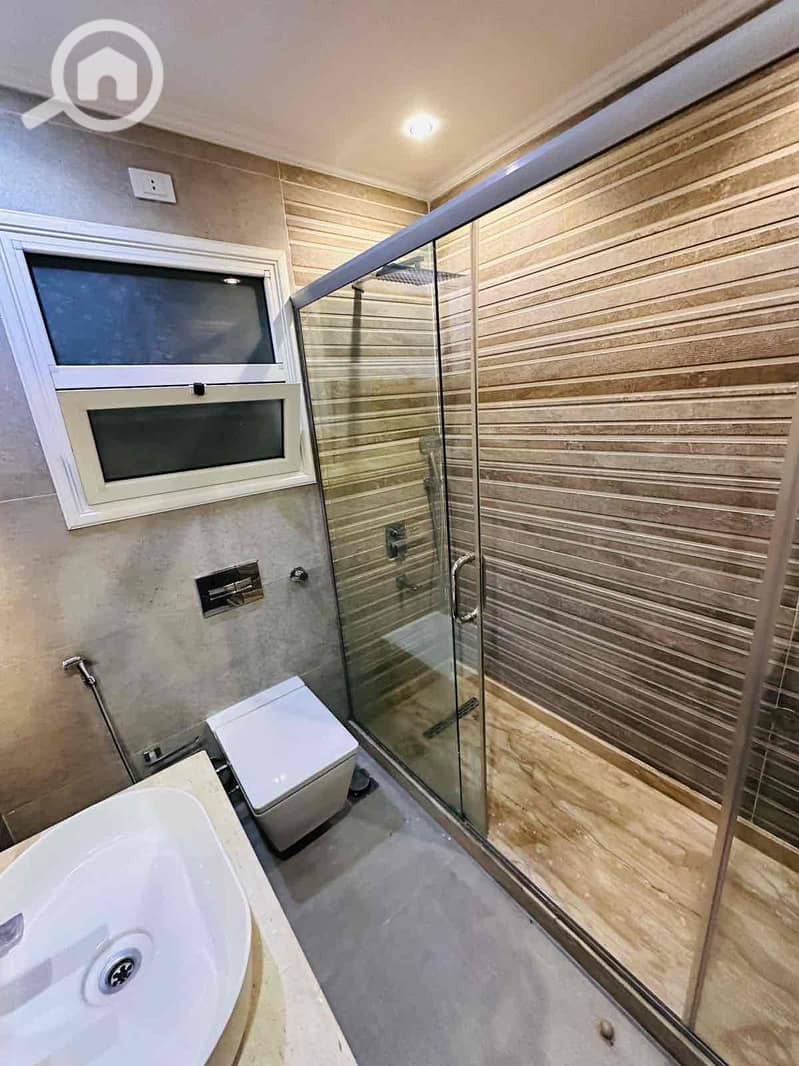 4 c48ccf60-0405-48ab-8236-7e5d95c16228. jpg