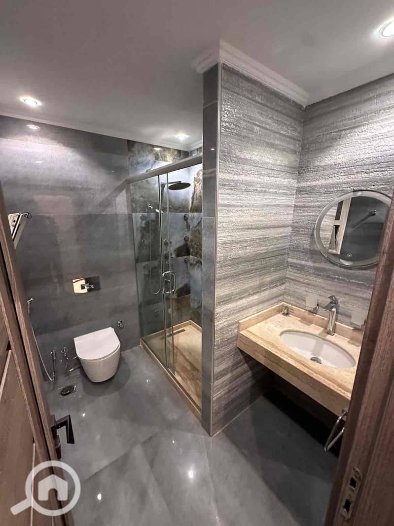 5 6dbf837a-fa21-4f77-95d1-68d857c00c11. jpg