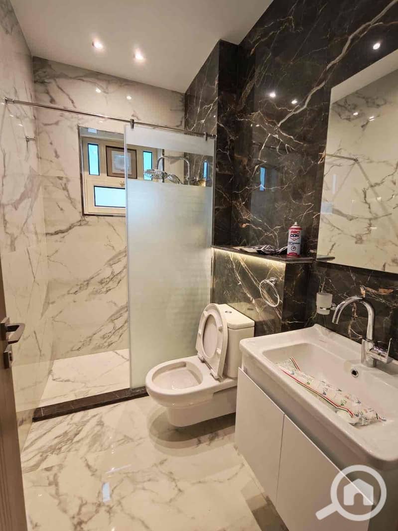 3 6ca6084e-f5e2-49f7-8482-b18074b8870d. jpg