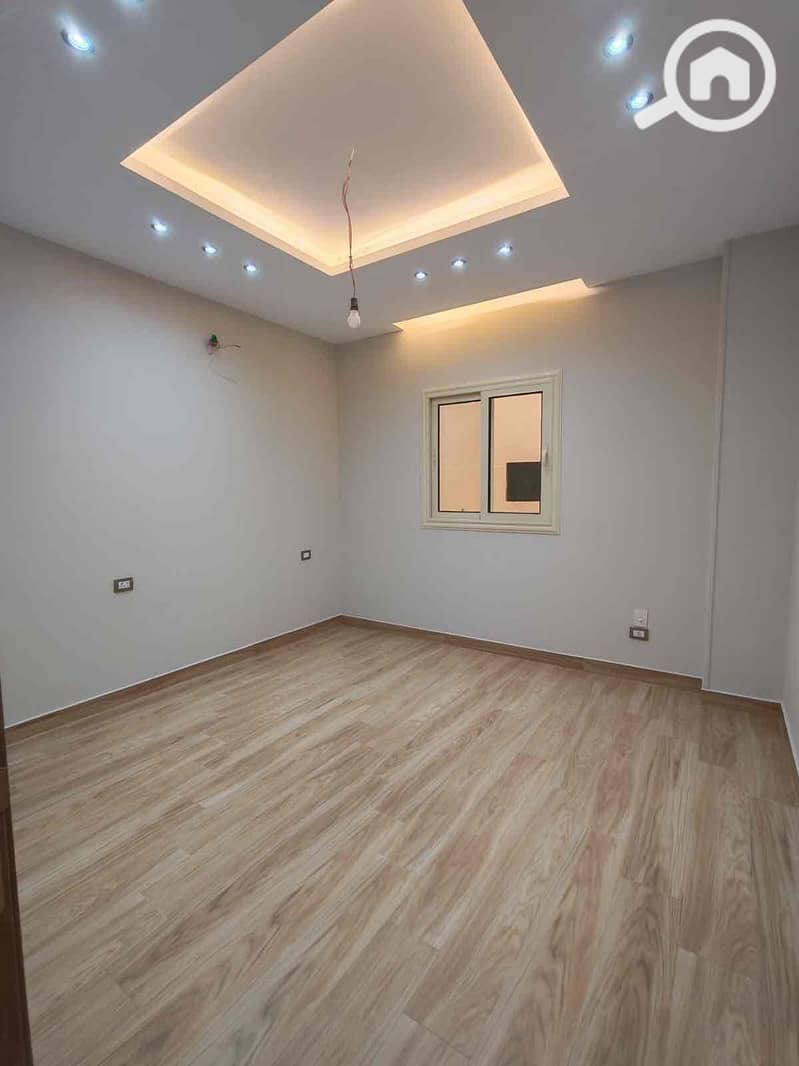 15 79d0dd23-c750-408e-b172-81b1f1209e93. jpg