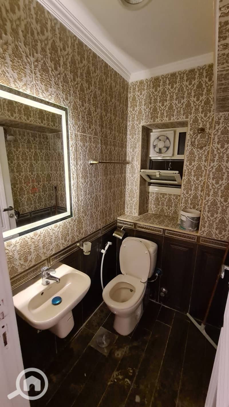 6 8d8ce97b-46ef-41c4-88ea-40f65eab584f. jpeg