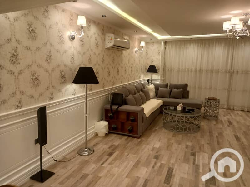 12 9404ec03-09df-422f-8867-5f7ed255adf7. jpeg