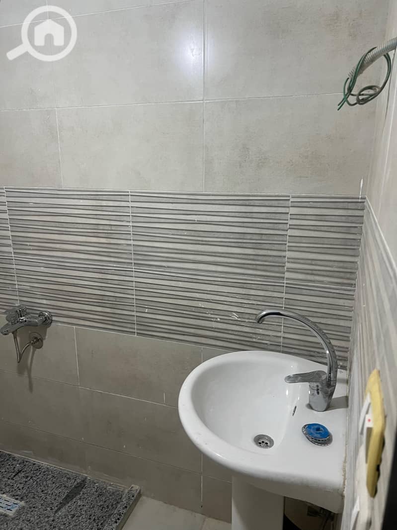 7 da7abec5-568b-4c29-b950-221572627863. jpg