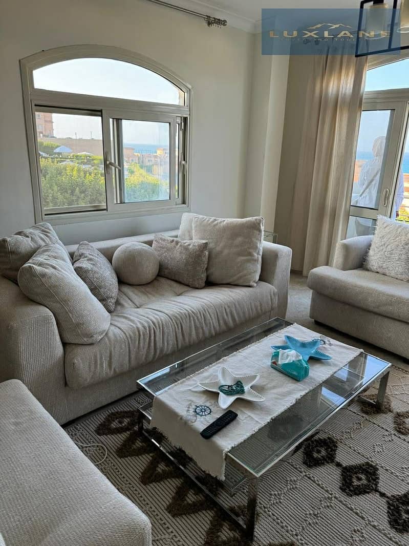 4 607738832_1090357899786714_7218334565076488296_n. jpg