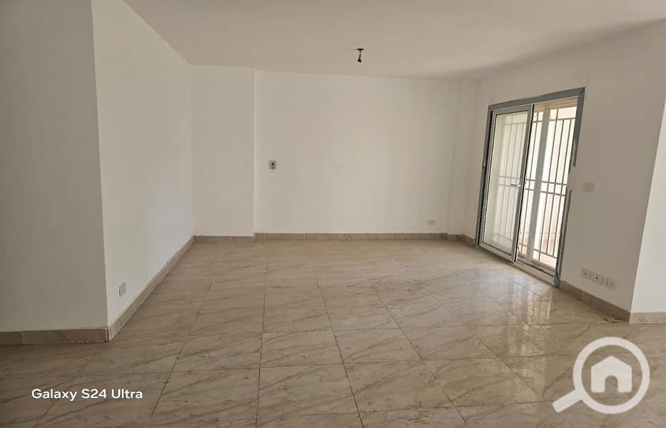 10 c54f63e8-0f1d-4858-9010-2dc175f50f42. jpg