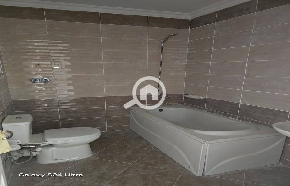 21 69d7862a-9006-4f5d-89c5-32340254689b. jpg