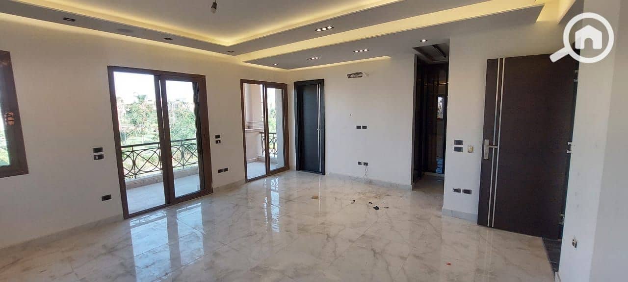 6 369a45d7-5425-480c-995f-923882154657. jpeg