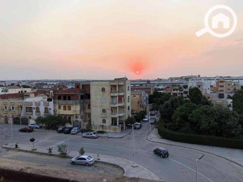 9 b8737310-f2b5-493f-a8e0-28521b7583ff. jpg