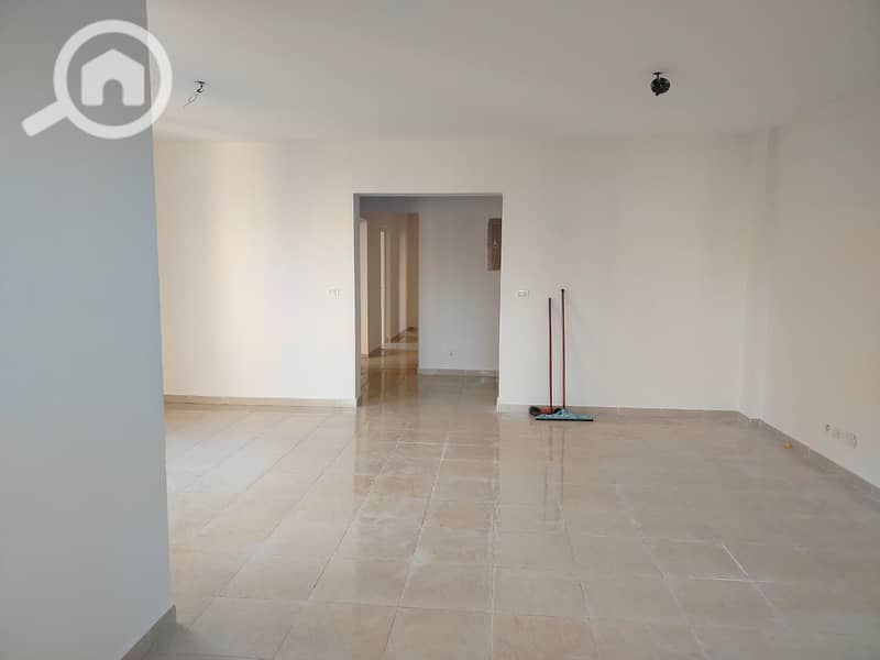 7 71d2e8ff-761a-4897-94d1-d8a85a07586d. jpg