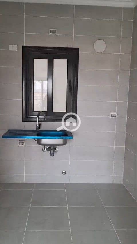 5 WhatsApp Video 2025-12-23 at 5.45. 36 PM. mp4_snapshot_01.22_[2025.12. 29_12.51. 50]. jpg