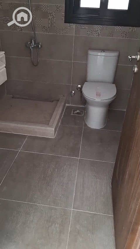 7 WhatsApp Video 2025-12-23 at 5.45. 36 PM. mp4_snapshot_01.55_[2025.12. 29_12.52. 35]. jpg